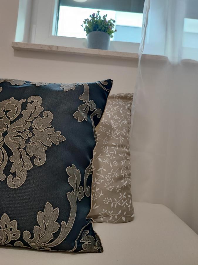 Apartman Lavanda -ซาดาร์ ภายนอก รูปภาพ